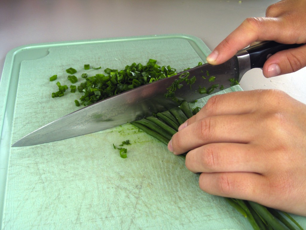 You Might Want To Stop Using Your Plastic Chopping Board